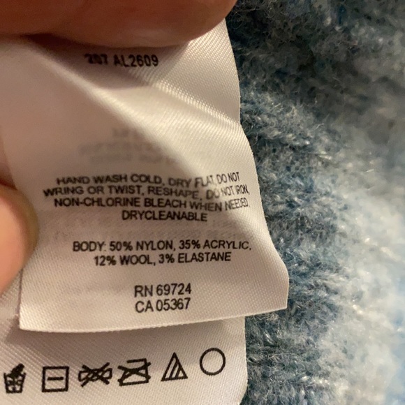 COLUMBIA  Zip Front Ombre Stripe Sweater - Picture 6 of 9